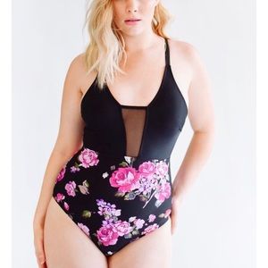 Classic floral swimsuit with mesh cutout